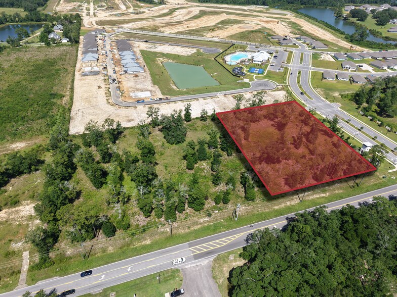 Woodbine Rd, Pace, FL à vendre - Photo du bâtiment - Image 2 de 3