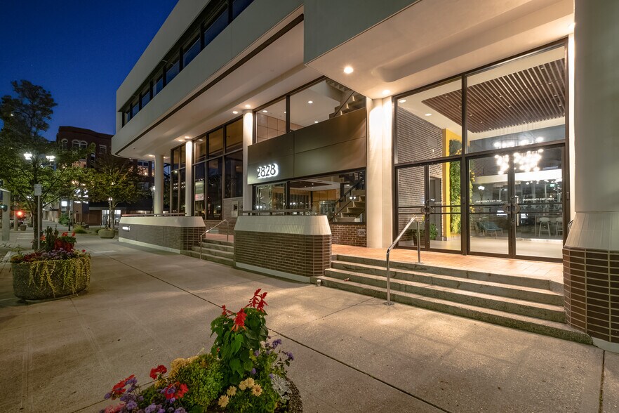 2822 Colby Ave, Everett, WA à louer - Photo du bâtiment - Image 2 de 24