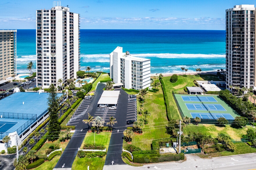 5400 N Ocean Dr, Riviera Beach, FL for sale - Building Photo - Image 2 of 6