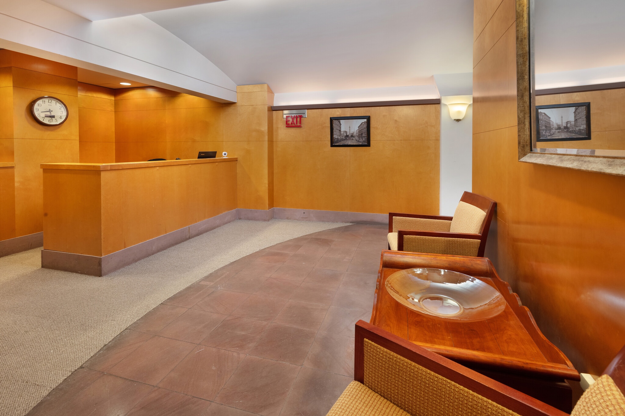 7625 Wisconsin Ave, Bethesda, MD for lease Lobby- Image 1 of 3