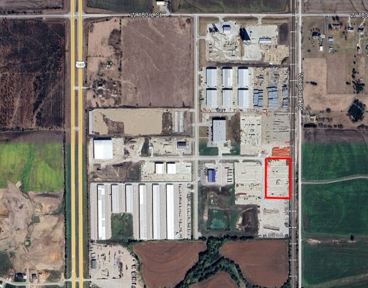 20130 185th Ter, Spring Hill, KS à louer - Photo du bâtiment - Image 2 de 2