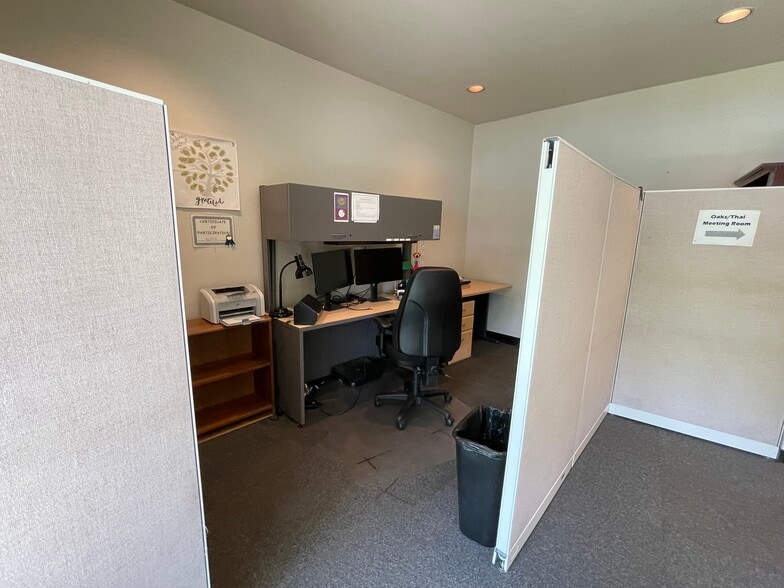 2421 Mendocino Ave, Santa Rosa, CA for sale - Interior Photo - Image 3 of 15