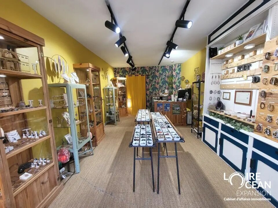 Commerce de détail dans Pornic à louer Photo du bâtiment- Image 1 de 9