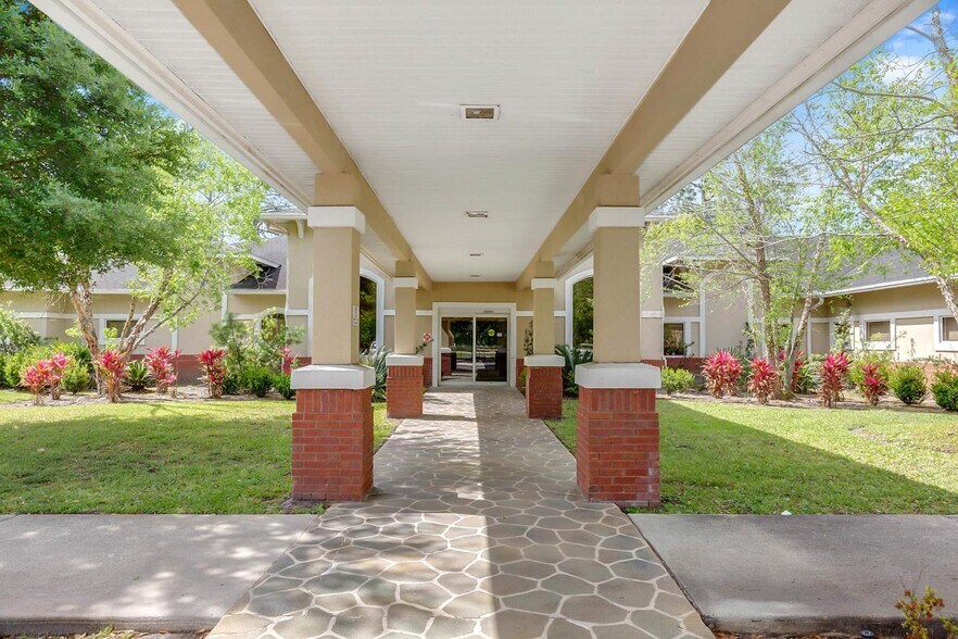 5742 Booth Rd, Jacksonville, FL à louer - Photo du bâtiment - Image 3 de 6