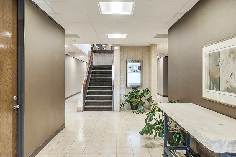 4300 MacArthur Ave, Dallas, TX à louer - Photo intérieure - Image 2 de 15