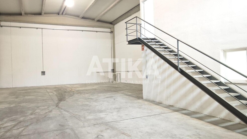 Industrial in Ontinyent, Valencia for lease - Interior Photo - Image 3 of 11