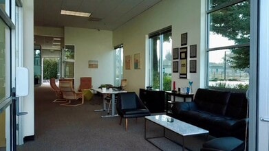 555 Clyde Ave, Mountain View, CA à louer - Vidéo sur l’inscription commerciale