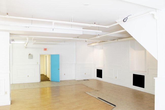 Plus de détails pour 1544 Granville St, Halifax, NS - Commerce de détail à louer