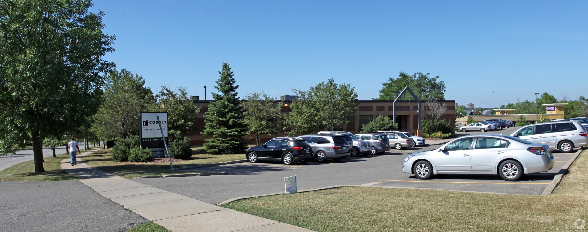 6450 Kitimat Rd, Mississauga, ON à vendre Photo du bâtiment- Image 1 de 1