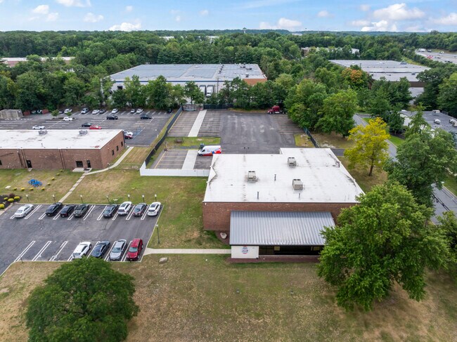 Plus de détails pour 154 Tices Ln, East Brunswick, NJ - Industriel à vendre
