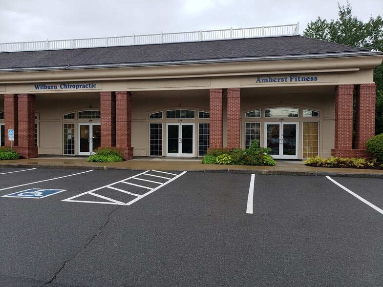 375-385 College St, Amherst, MA for lease - Building Photo - Image 3 of 3