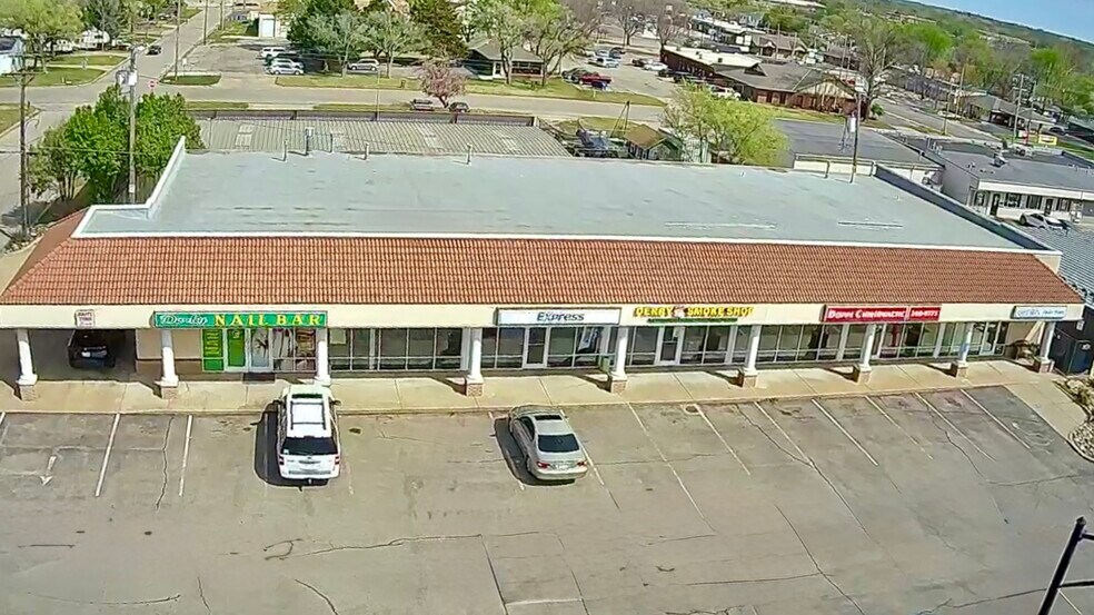 620 N Baltimore St, Derby, KS for sale - Aerial - Image 2 of 5