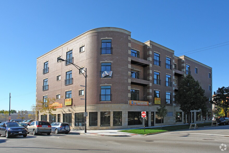 4651 N Greenview Ave, Chicago, IL à louer - Photo du bâtiment - Image 3 de 7