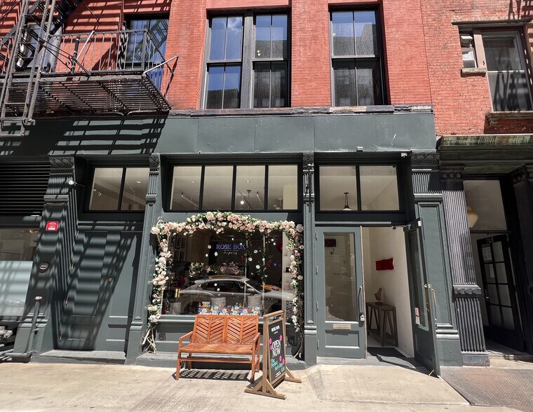 186 Franklin St, New York, NY à louer - Photo du bâtiment - Image 1 de 11