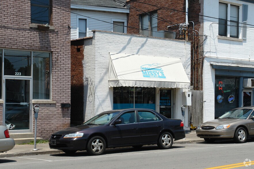 201 Woodland Ave, Lexington, KY à vendre - Photo principale - Image 1 de 2