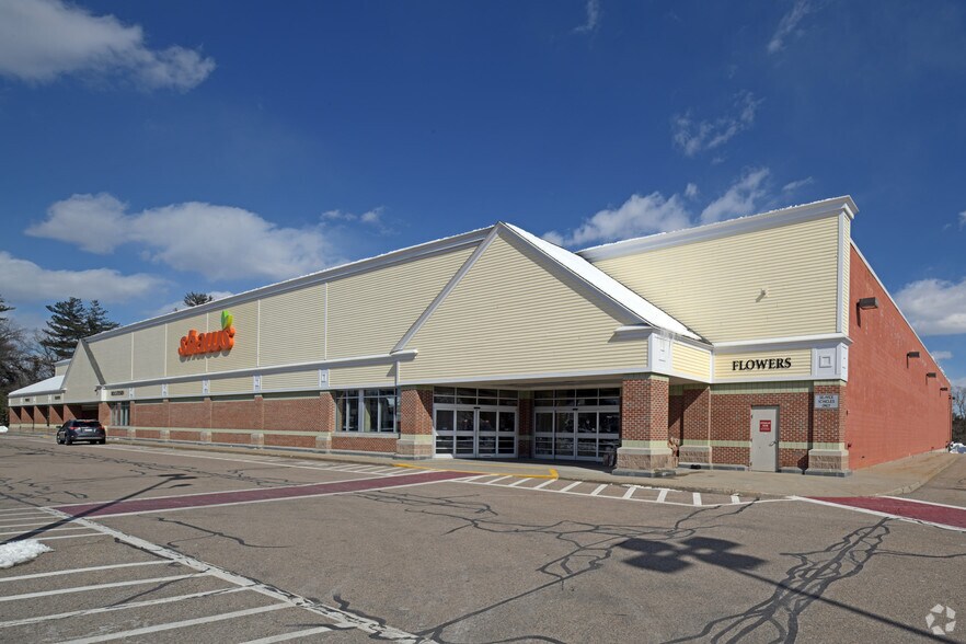 65 Main St, Medway, MA for lease - Building Photo - Image 1 of 16