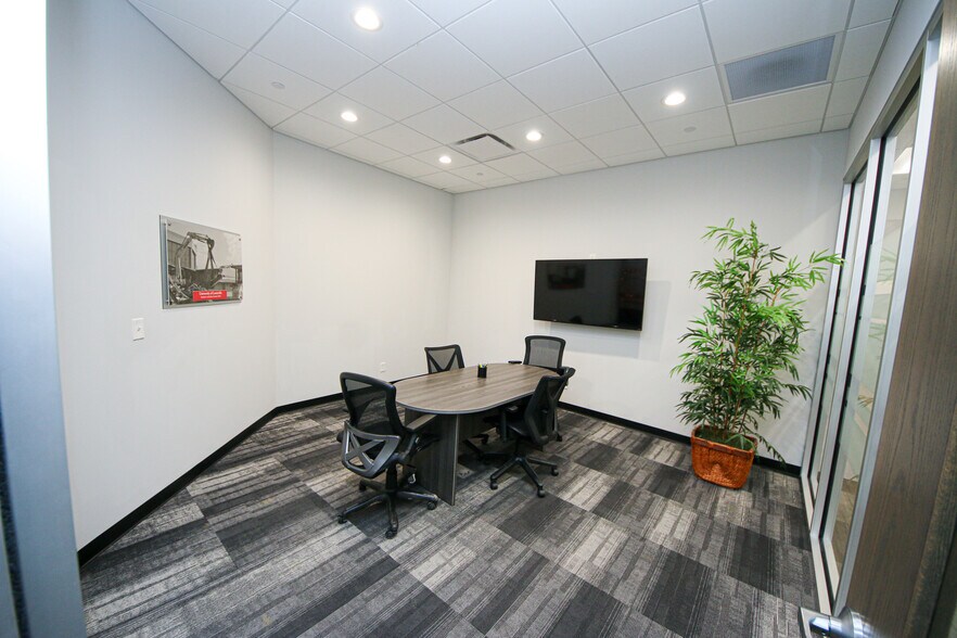 7707 National Tpke, Louisville, KY à vendre - Photo intérieure - Image 2 de 23