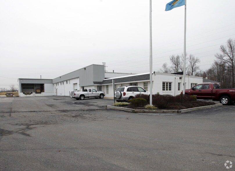 21 Bellecor Dr, New Castle, DE à louer - Photo du bâtiment - Image 3 de 3