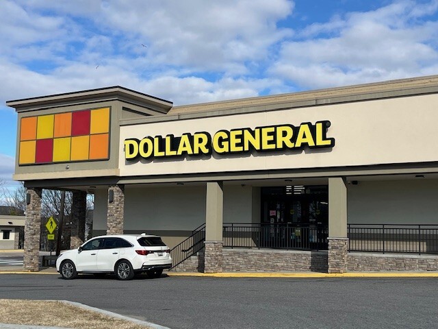 7700-7778 Landover Rd, Hyattsville, MD for lease - Building Photo - Image 2 of 2