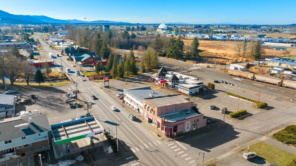 617 Cherry St, Sumas, WA à louer - Aérien - Image 1 de 6
