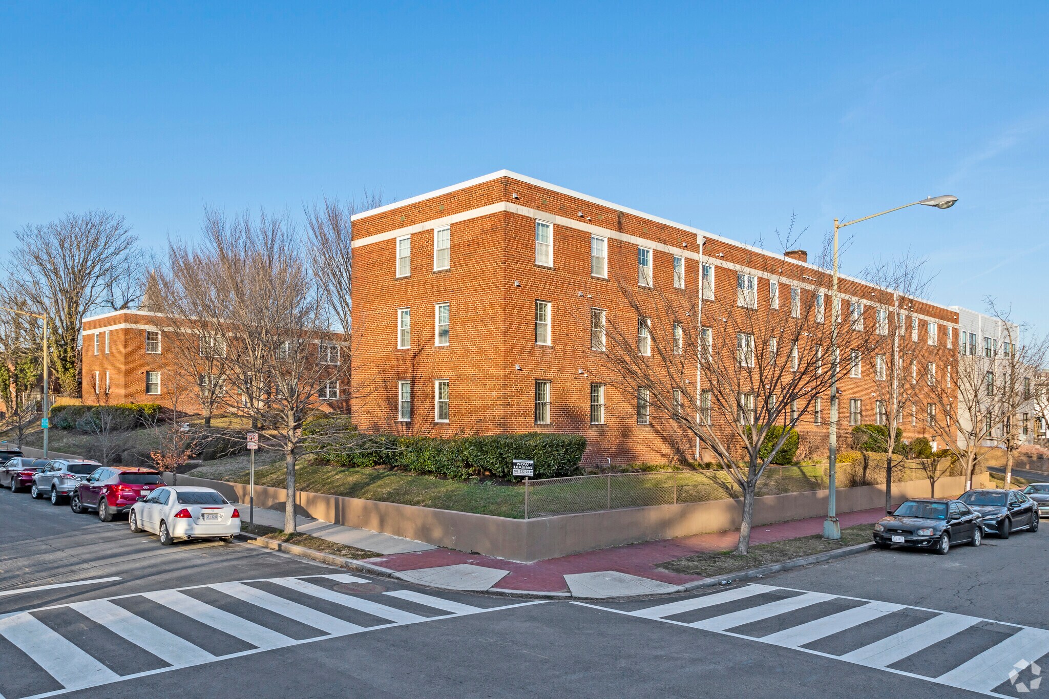 201 16th St NE, Washington, DC à vendre Photo principale- Image 1 de 14