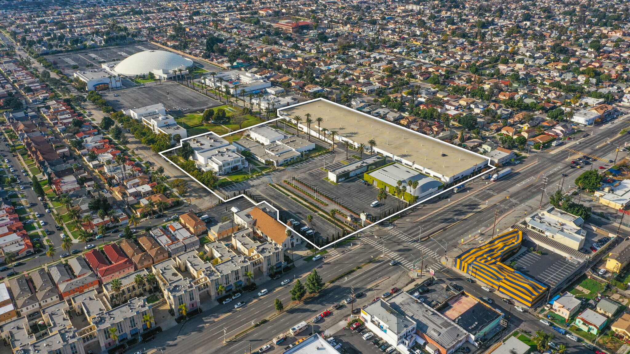 7833 S Vermont Ave, Los Angeles, CA à vendre Photo du bâtiment- Image 1 de 11