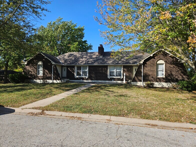 1001 NW 12th St, Blue Springs, MO à vendre - Photo principale - Image 1 de 1