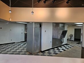 6017-6025 E McKellips Rd, Mesa, AZ for lease Building Photo- Image 2 of 14