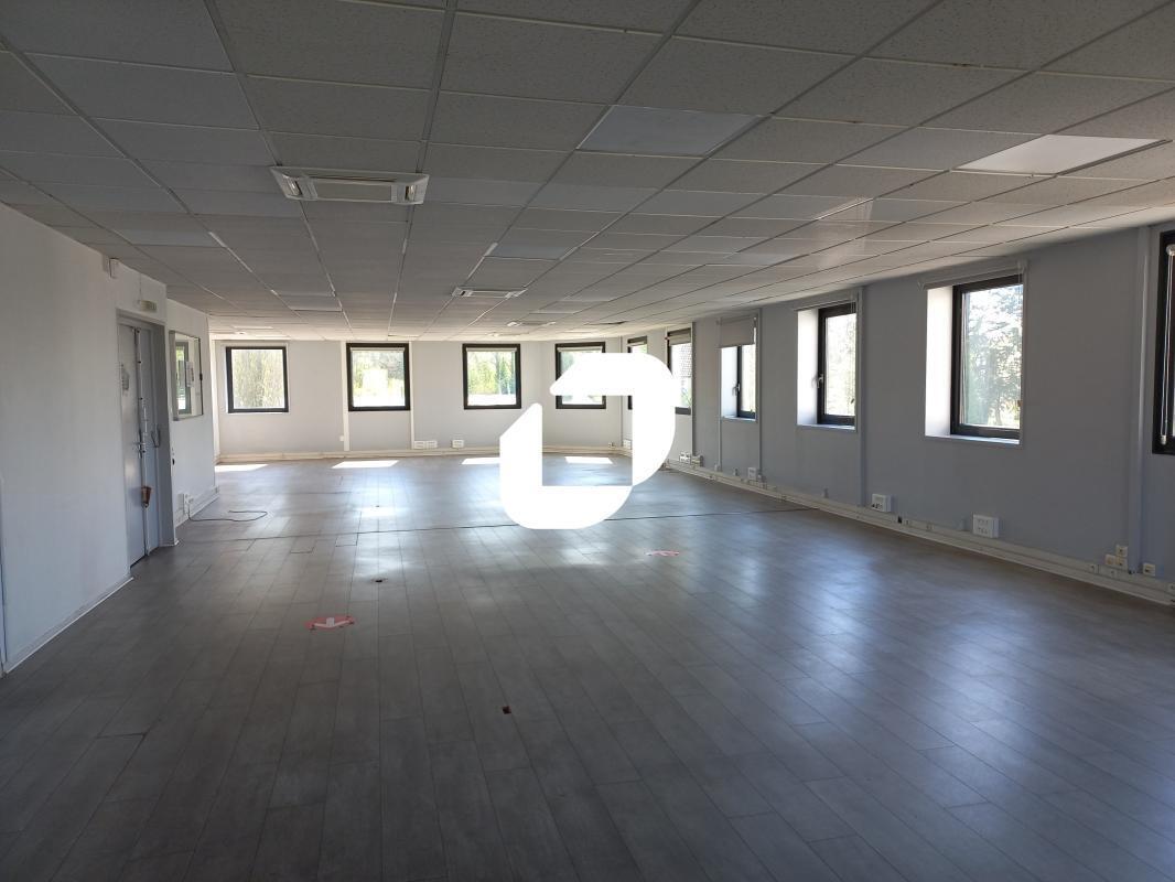 Office in Marcq-en-Baroeul for sale Interior Photo- Image 1 of 7