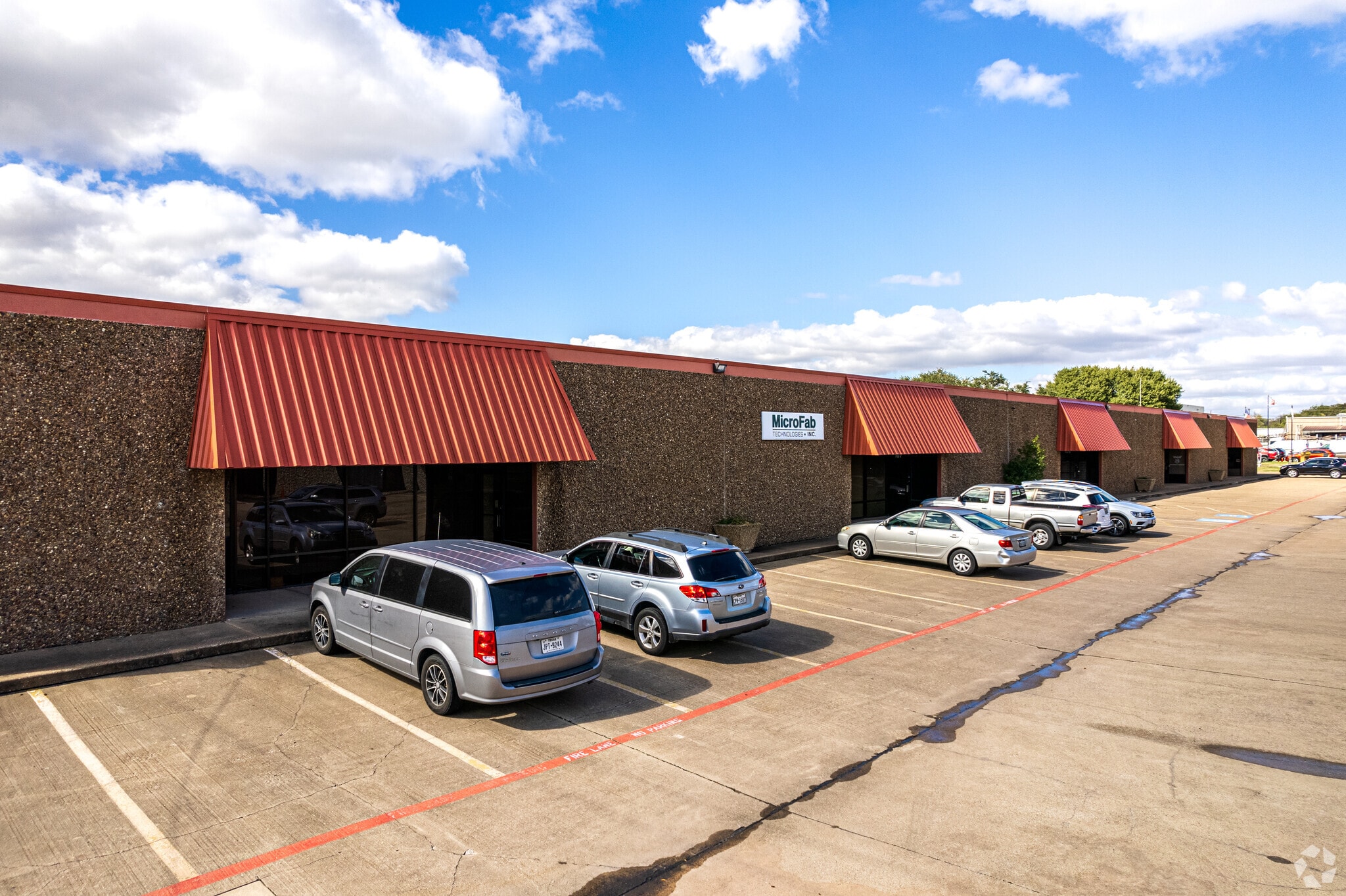 1104 Summit Ave, Plano, TX for lease Building Photo- Image 1 of 3