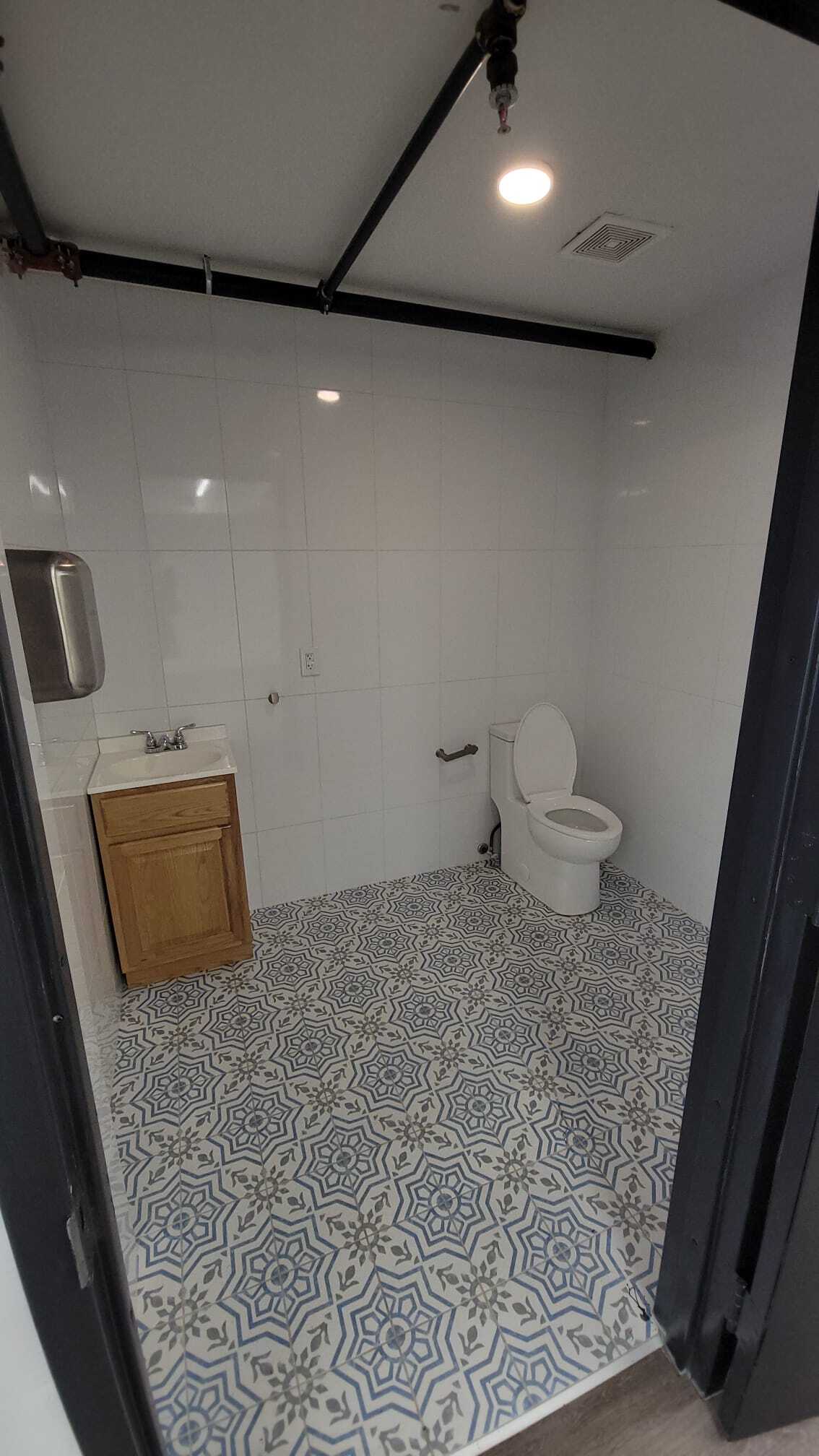 69 Jackson St, Newark, NJ for lease Interior Photo- Image 1 of 6