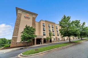 Comfort Suites Lake Norman Huntersville - Motel