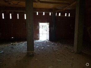 Retail in Toledo, Toledo for lease Interior Photo- Image 2 of 3