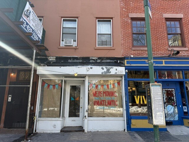 220 Court St, Brooklyn, NY à louer Photo du bâtiment- Image 1 de 2