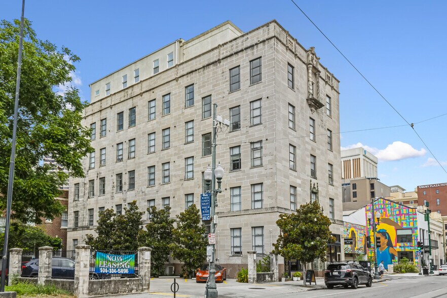 703 Carondelet St, New Orleans, LA à vendre - Photo du bâtiment - Image 2 de 18