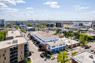 8340-8370 Labarre, Montréal, QC - AÉRIEN  Vue de la carte
