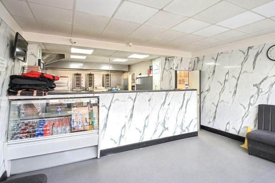 45 Roman Bank, Skegness for sale - Building Photo - Image 2 of 19