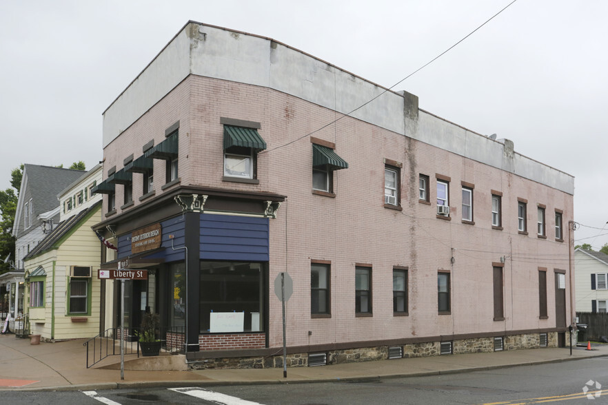 125 Main St, Hackettstown, NJ for sale - Primary Photo - Image 1 of 1