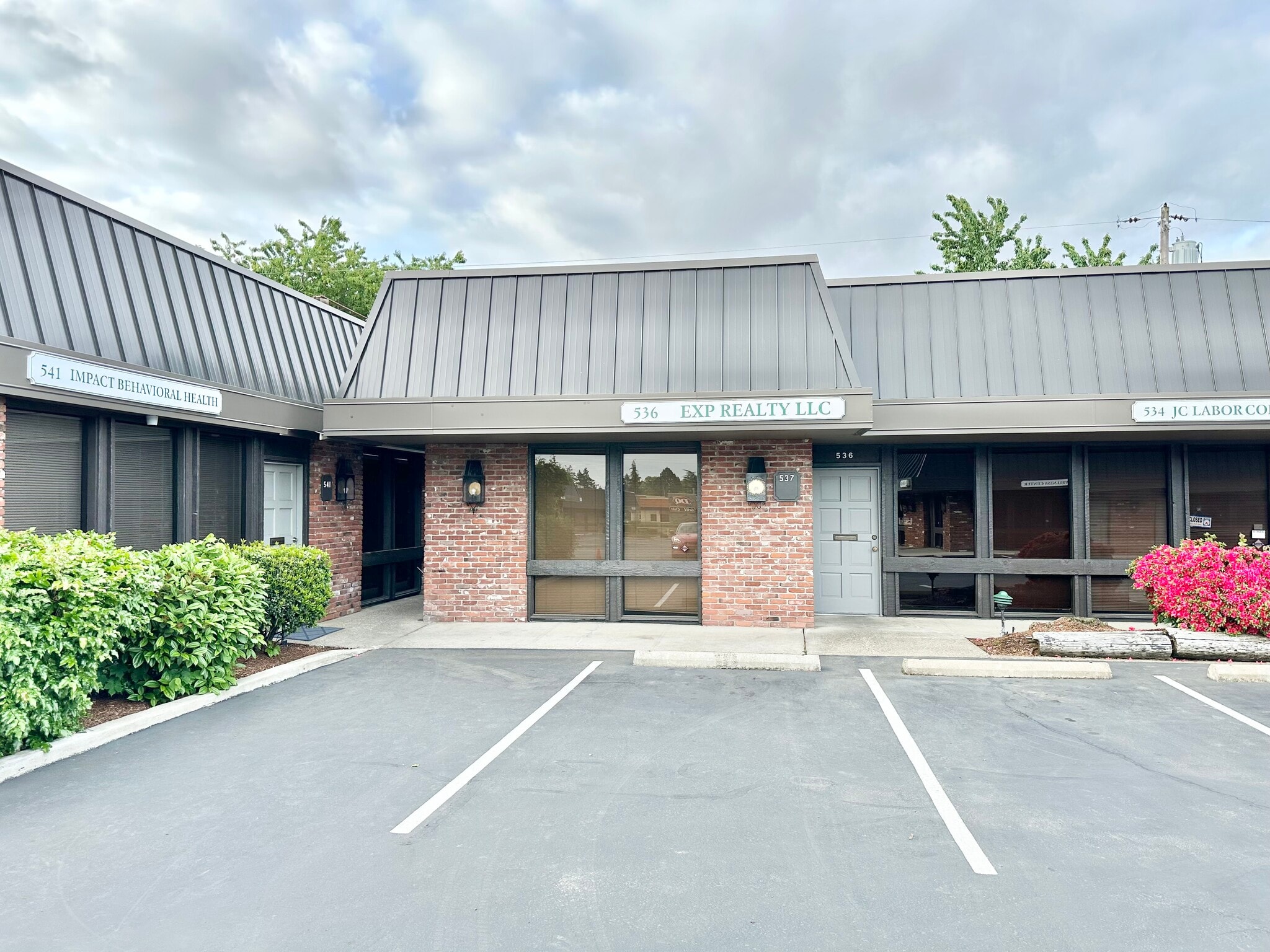 3000 Market St NE, Salem, OR for lease Building Photo- Image 1 of 10