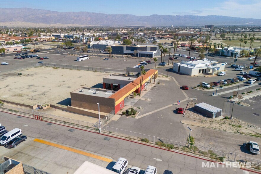 81780 Hwy 111, Indio, CA à vendre - Photo du bâtiment - Image 2 de 2