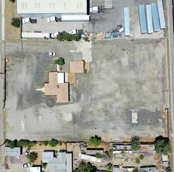 14806-14814 Ceres Ave, Fontana, CA à vendre - Photo du bâtiment - Image 3 de 6