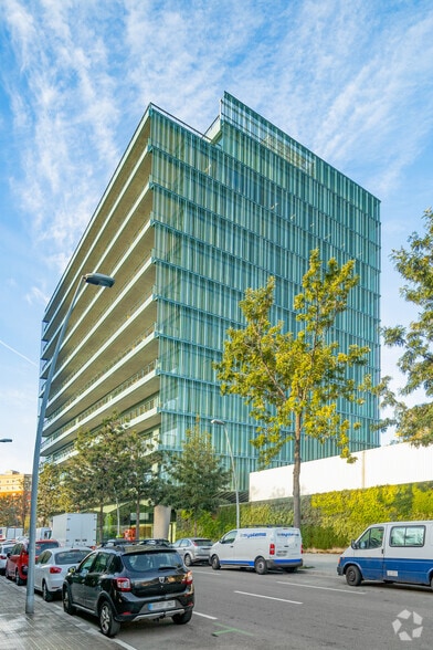 Carrer del Marroc, 33-51, Barcelona, Barcelona for lease - Building Photo - Image 3 of 6