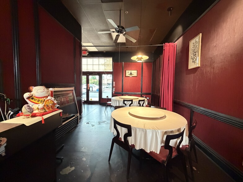 800 W Las Tunas Dr, San Gabriel, CA for lease - Building Photo - Image 2 of 9