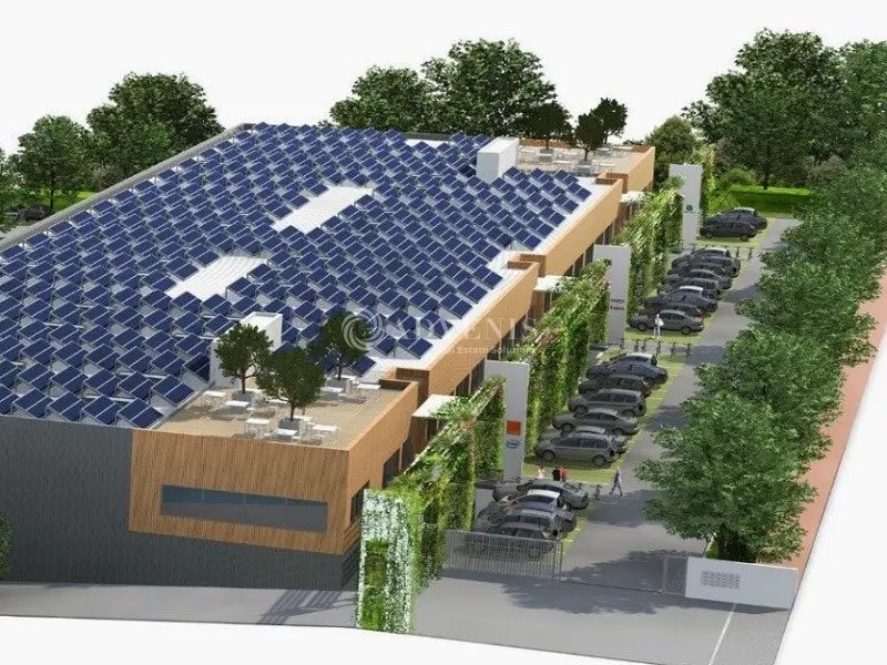 Flex in Osny for lease Building Photo- Image 1 of 5