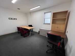 2407-2417 Lancaster Ave, Wilmington, DE for lease Interior Photo- Image 2 of 4