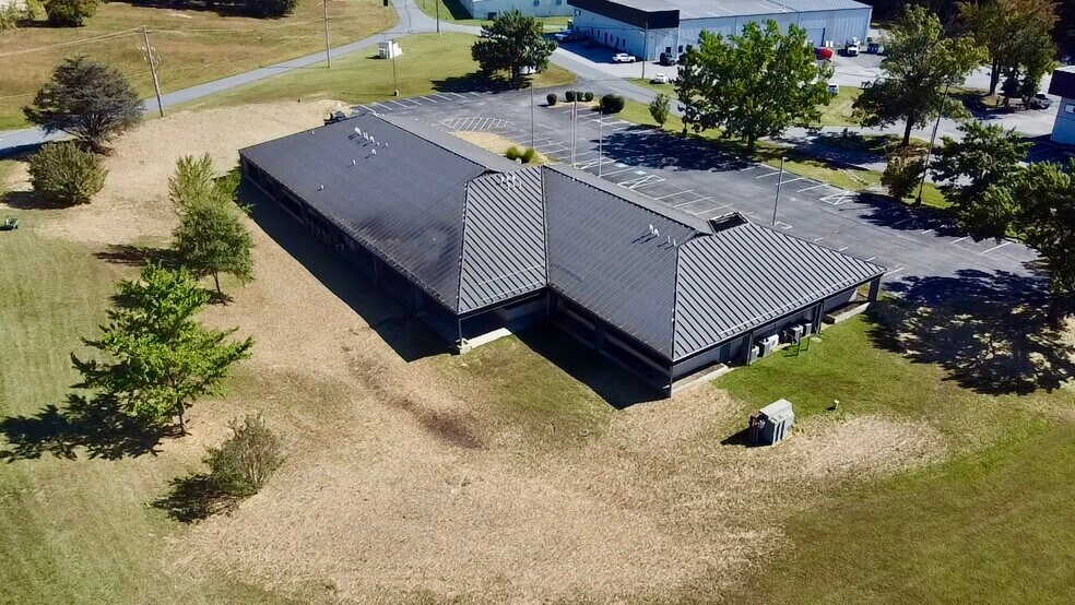 505 Blue Ball Rd, Elkton, MD à louer - Photo du bâtiment - Image 3 de 14