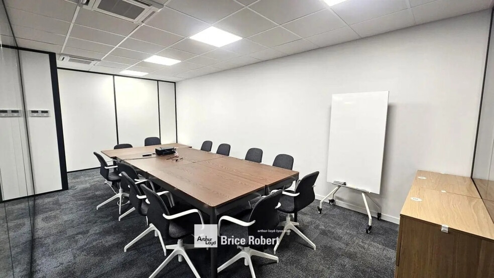 250 Rue Hélène Boucher, Rillieux-la-Pape à louer - Photo intérieure - Image 3 de 7