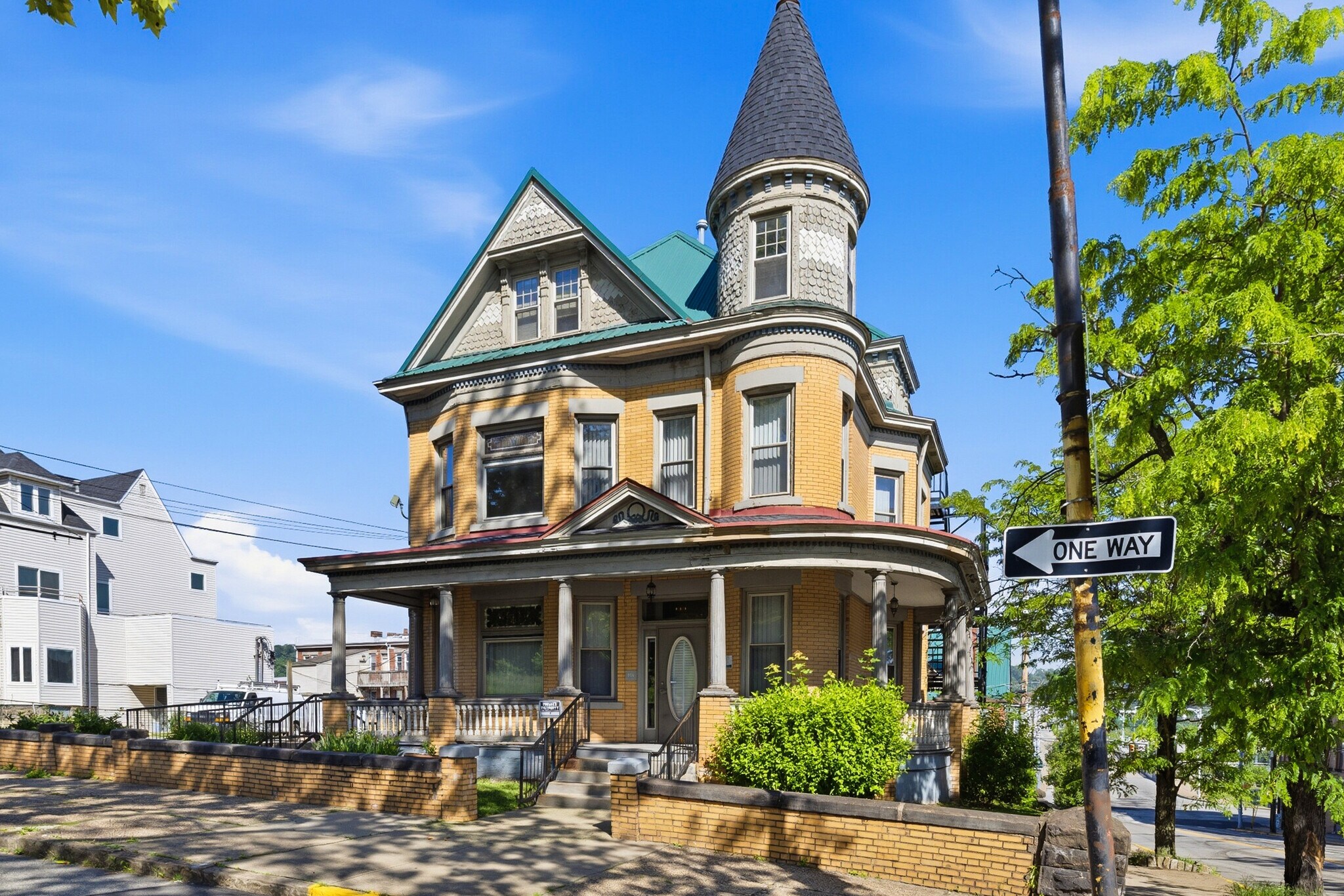 101 W 9th Ave, Homestead, PA à vendre Photo principale- Image 1 de 47