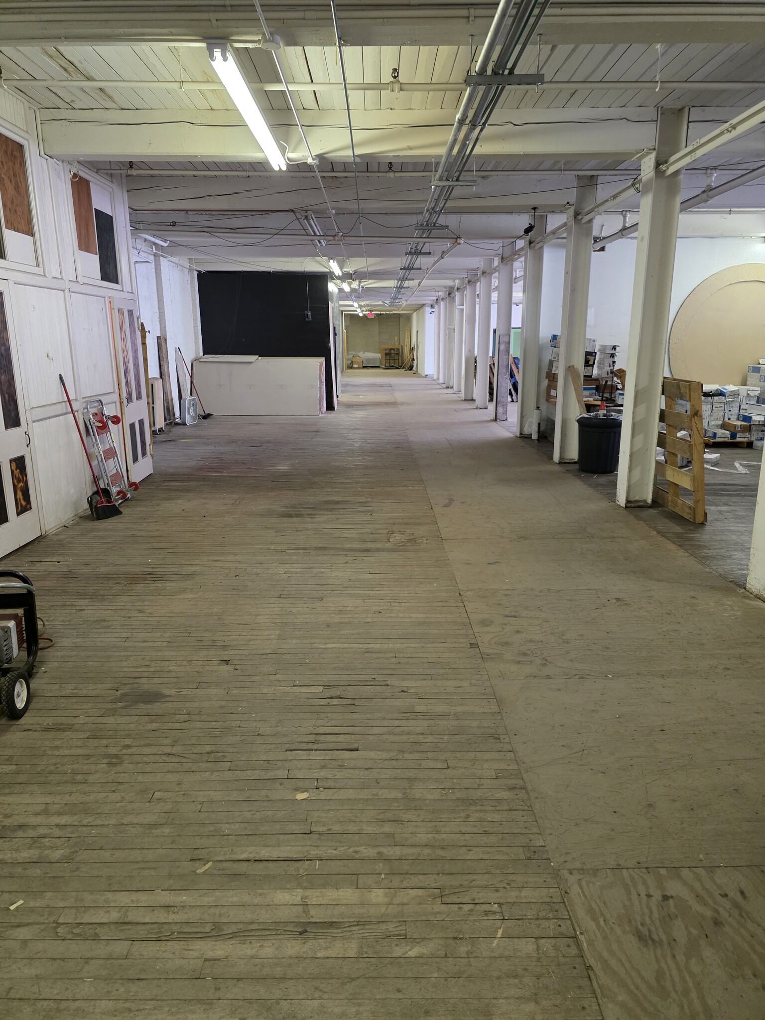 208 S Pulaski St, Baltimore, MD for lease Interior Photo- Image 1 of 15
