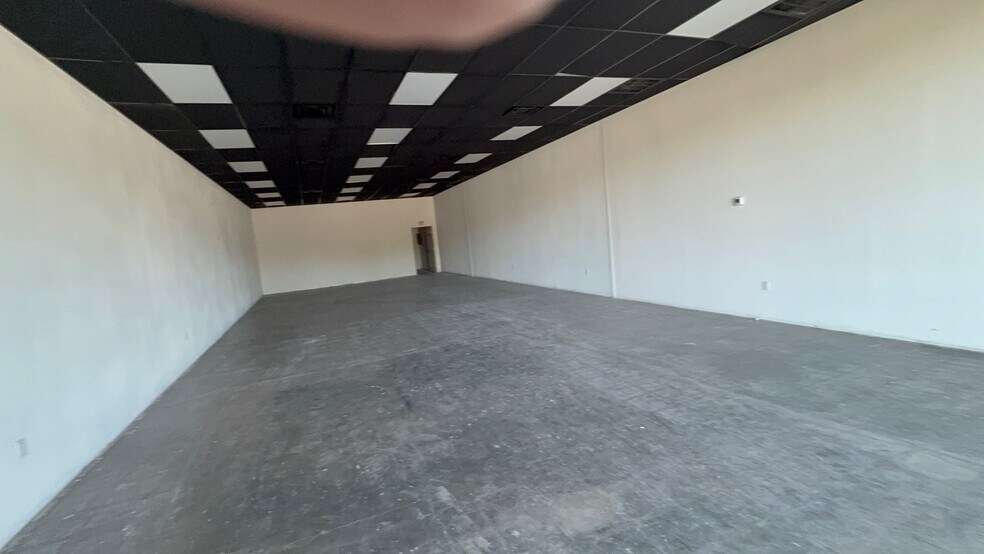 1330 Swan Lake Rd, Bossier City, LA à louer - Photo du bâtiment - Image 2 de 4